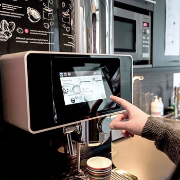 Jobmeal asiakas referenssi questback kahviautomaatti